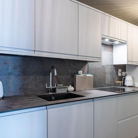 Large Stylish Studio In The Heart Of The City Μπαθ Εξωτερικό φωτογραφία