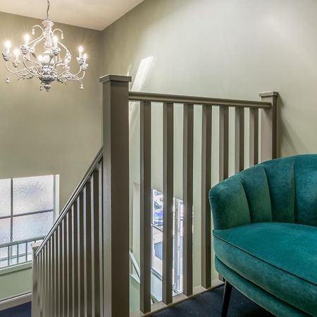 Large Stylish Studio In The Heart Of The City Μπαθ Εξωτερικό φωτογραφία
